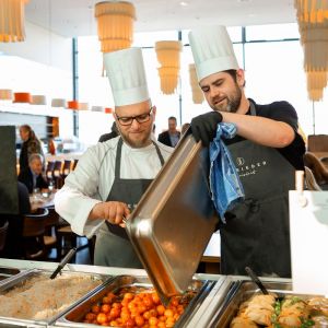 SMIC-Nuernberger-Unternehmer-Kongress-2019-0232-Essen-Restaurant.jpg